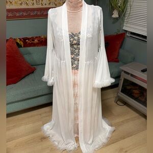 Elegant White Women's Robe